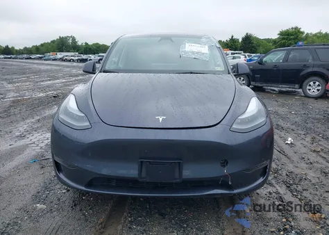 2023 Tesla Model Y Awd/Long Range Dual Motor All-Wheel Drive z USA, uszkodzony, nr VIN 7SAYGDEE5PF895364